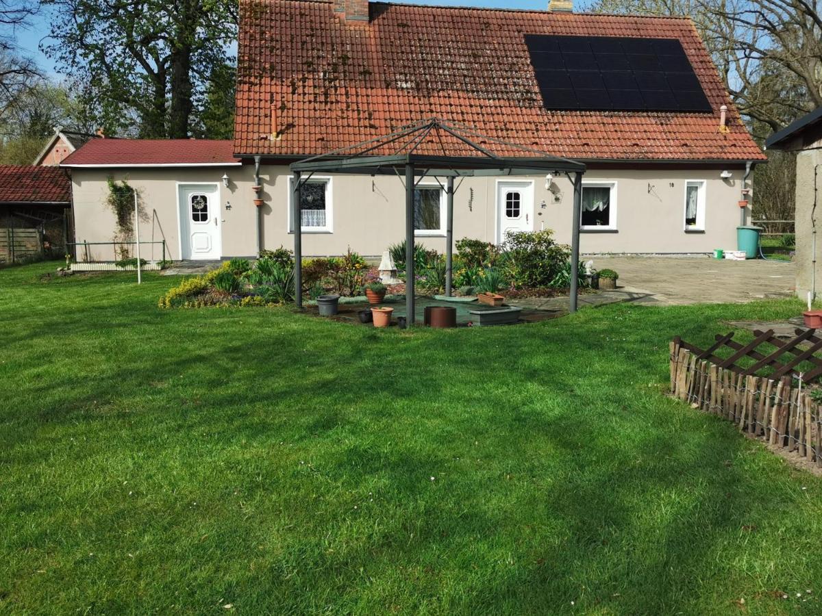 Ferienwohnung Am Stadtrand Garz Ruegen Garz (Rugen) Exterior foto